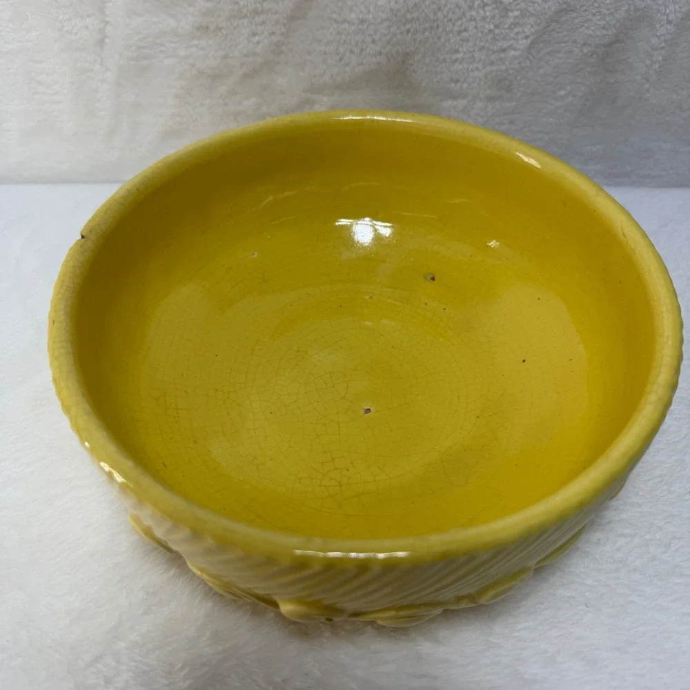 Vintage Mustard Yellow Ceramic Bowl Glossy Crazed Glaze Farmhouse Decor‎ *READ